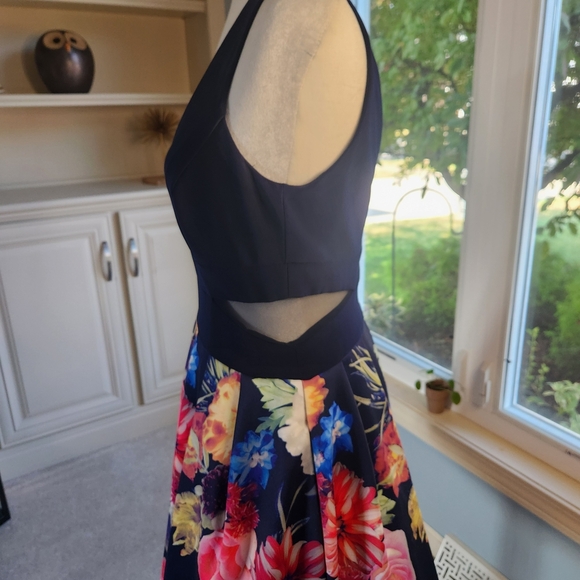 Xscape Navy Backless Dress with Floral Design - Picture 4 of 12